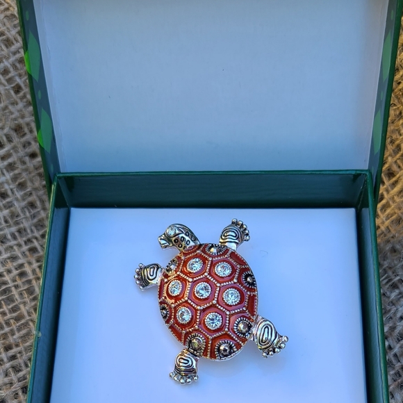 Vintage Crystal Red Silver Turtle Brooch Pin - Picture 5 of 5